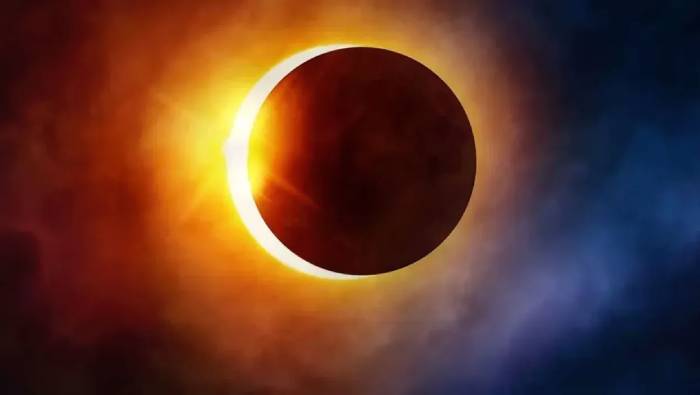 How to see the solar eclipse online in April 2022