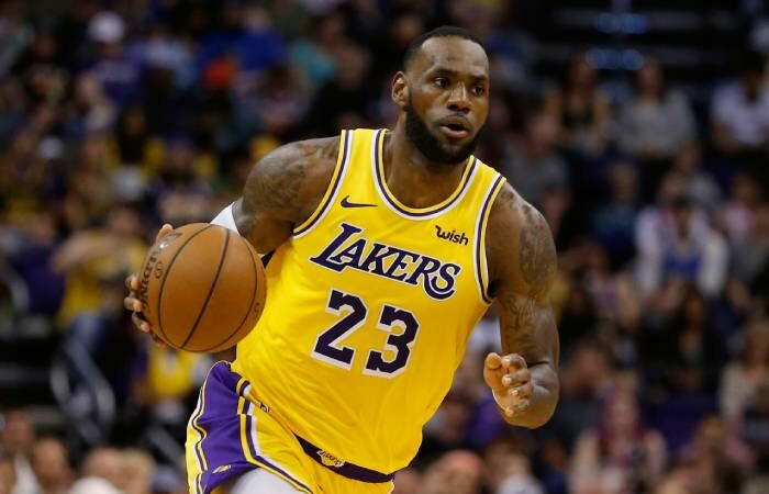 LeBron James has become the NBA’s first active player to be worth $1 billion, According to report