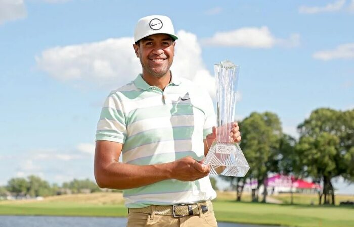 Tony Finau defeats Scott Piercy to win the 3M Open with a late surge