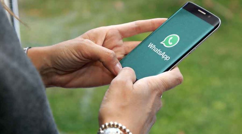 WhatsApp is rolling out a feature to let you chat with yourself