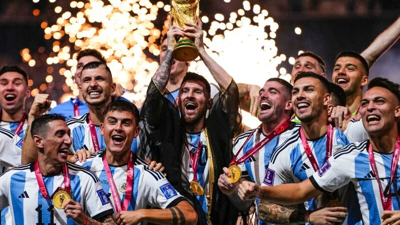 Argentina defeats France in a shootout to win the amazing World Cup 2022 championship