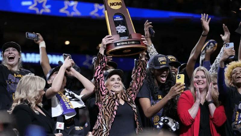 NCAA Women’s Basketball : LSU defeats Iowa to win title for the first time