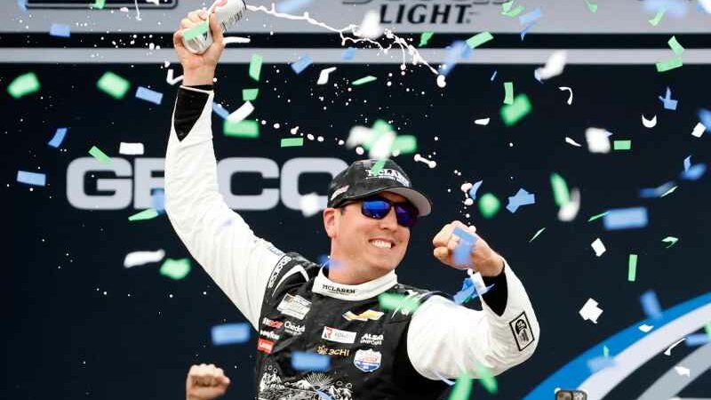 Kyle Busch wins in double OT at Talladega while under caution