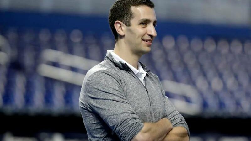 According to reports, the Mets hiring David Stearns as their new president of baseball operations