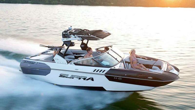 The Top 5 Luxurious Wake Boats for 2024