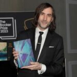 Paul Lynch wins the Booker Prize with “Prophet Song”