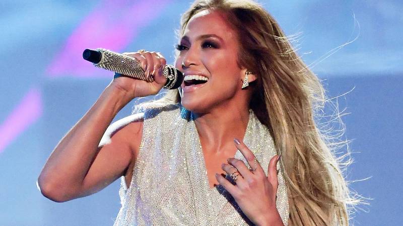 Jennifer Lopez is coming to Phoenix for her first tour in five years. Here’s how to purchase tickets