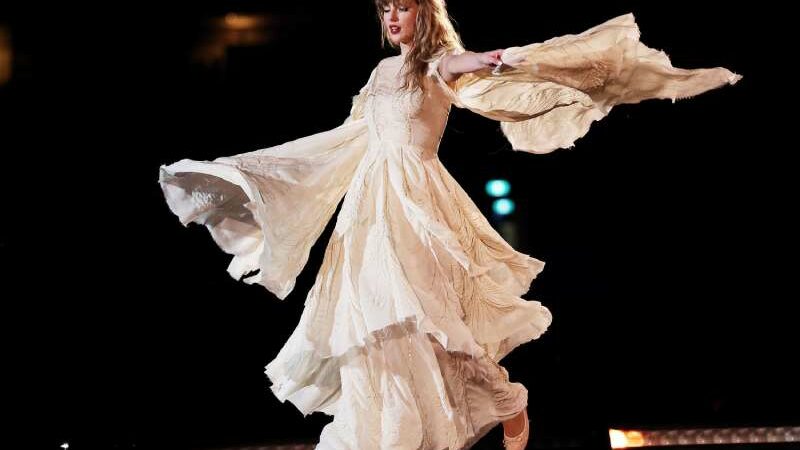 Taylor Swift reveals “Black Dog” Special Edition of the album “Tortured Poets Department”