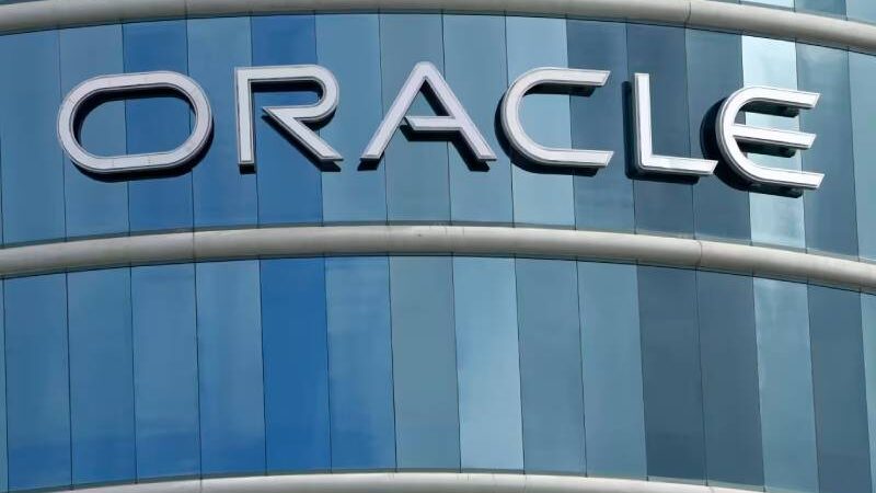 Oracle Appoints Clay Magouyrk and Mike Sicilia as Co-CEOs